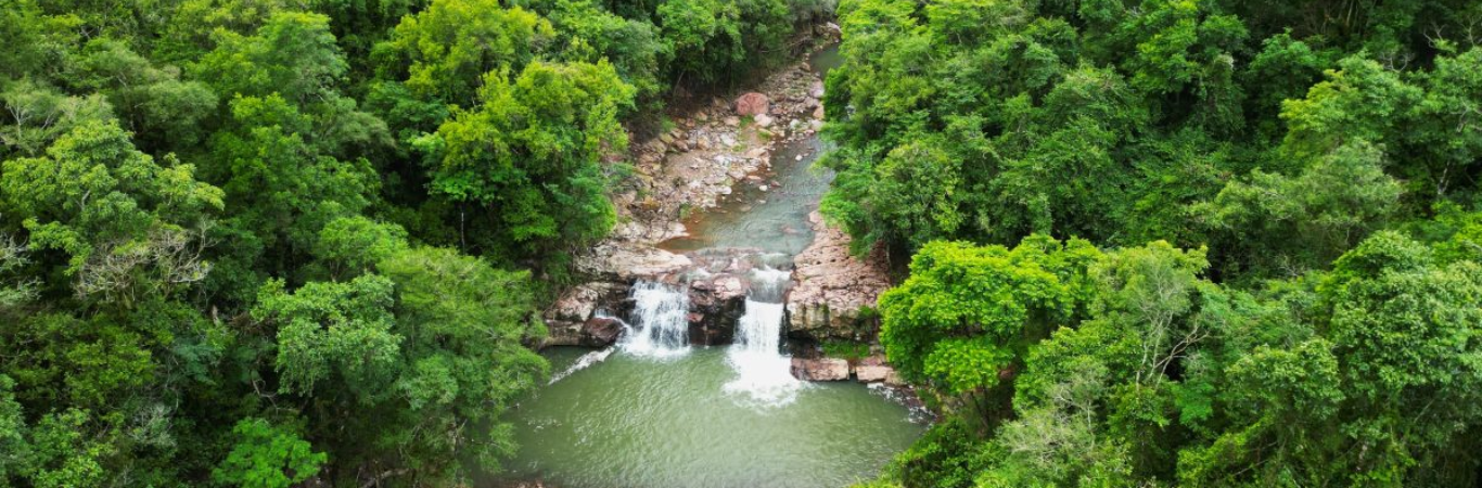 Viaduto 13, Pedra da Tartaruga e Cascata do V13 - Vespasiano Corrêa - RS